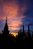 Last ray of light for the day, Shwedagon.